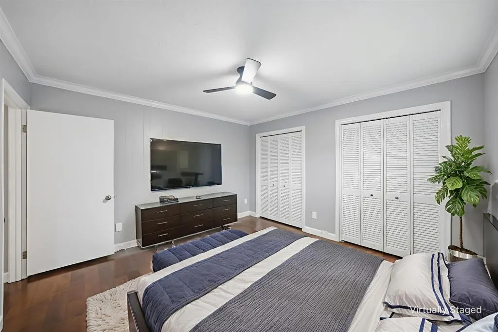 7806 Royal Lane, #123