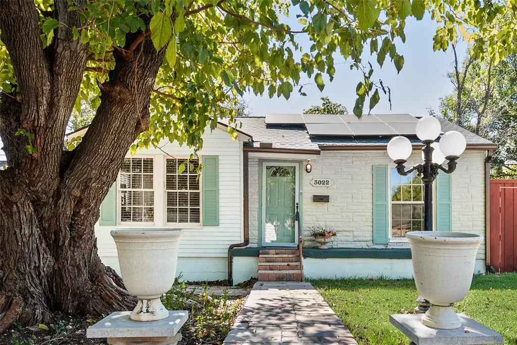 3022 Aster Street