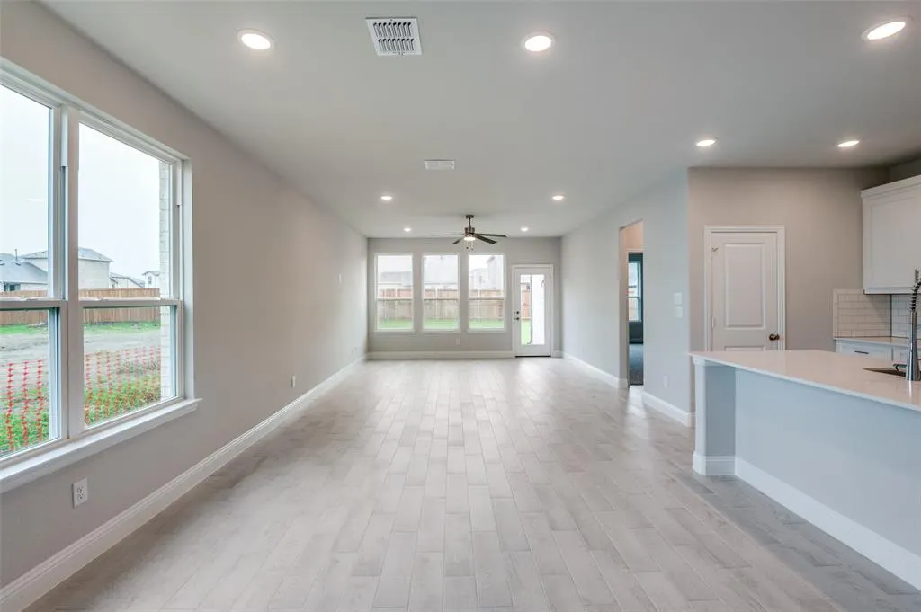 832 Santa Lucia Drive