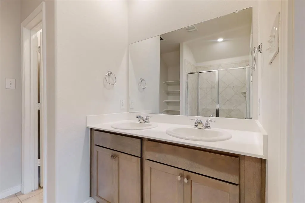 1101 Lawndale Street