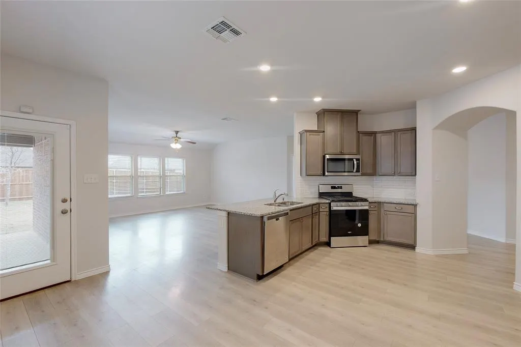 1101 Lawndale Street