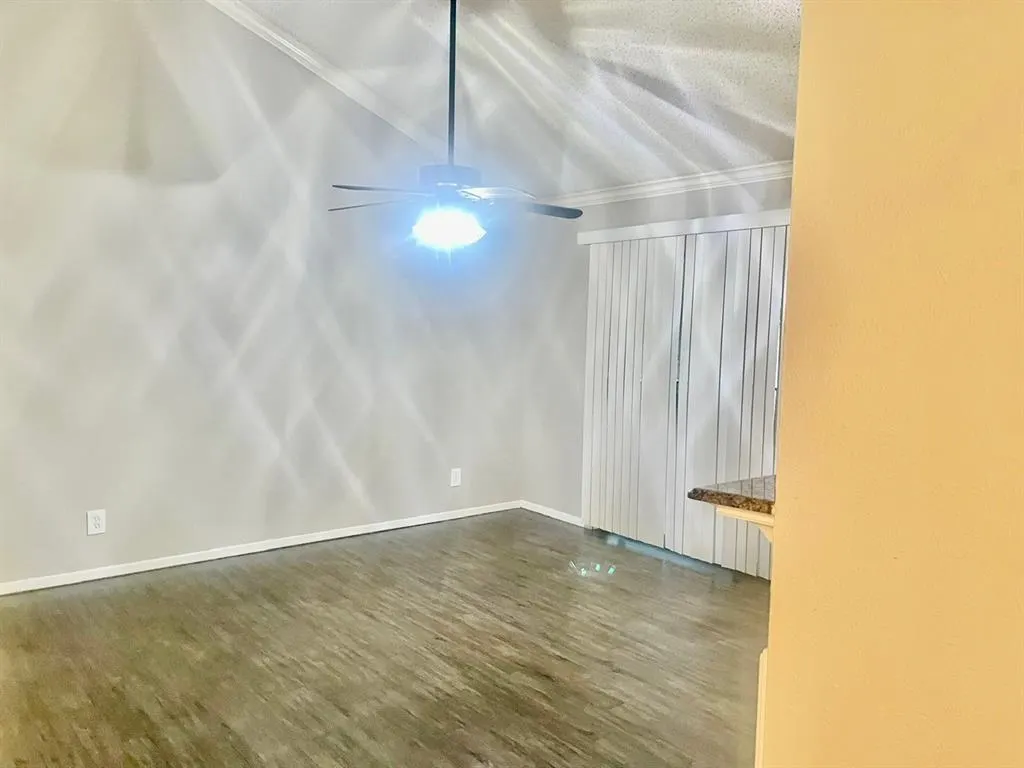 5300 Keller Springs Road, #2080