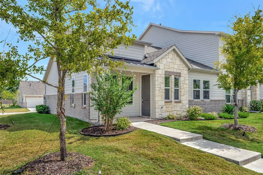 1340 Pebblebrook Drive