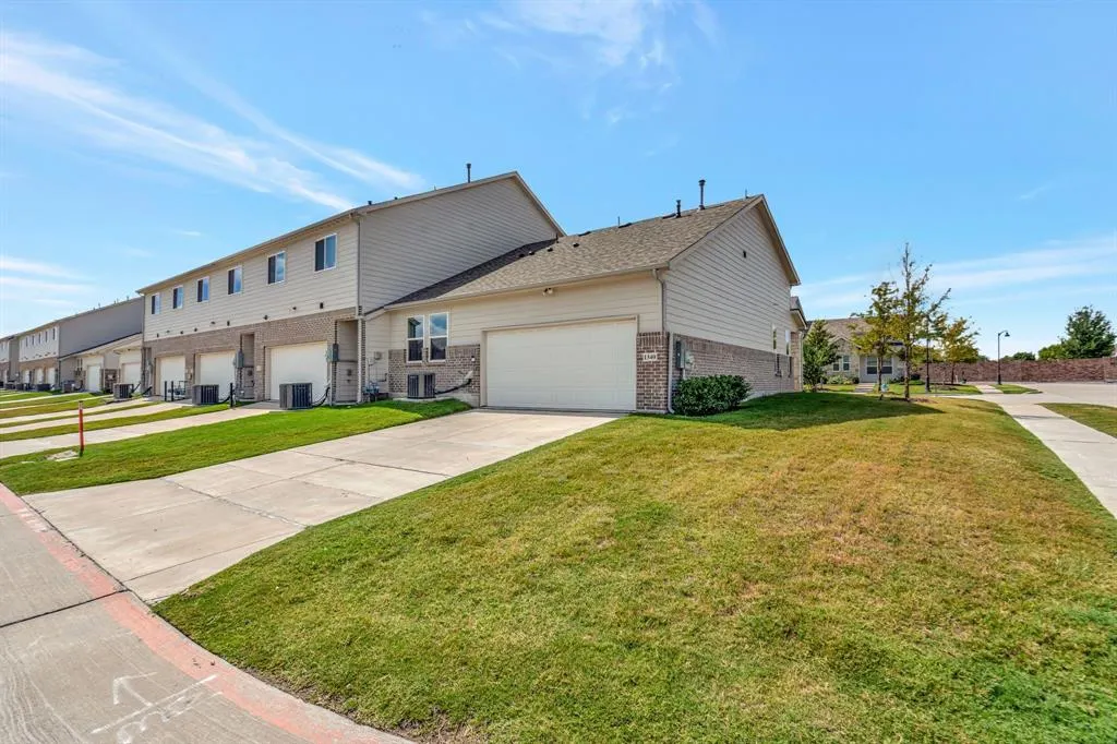 1340 Pebblebrook Drive