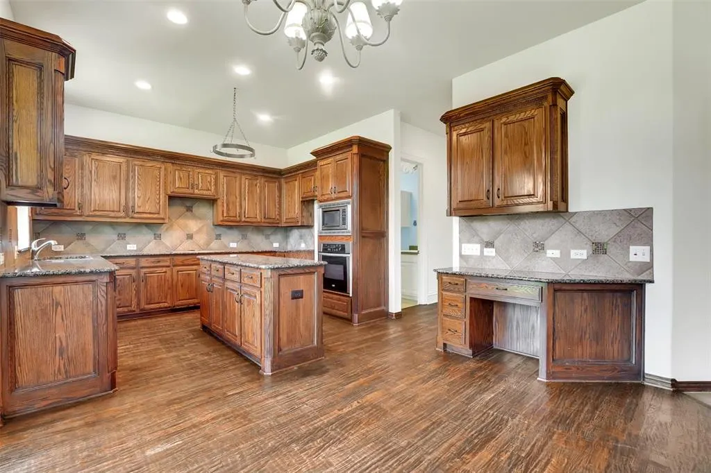 1910 Saint Johns Avenue