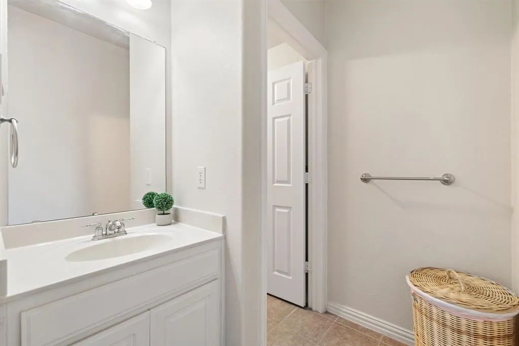 6416 Castle Rock Circle