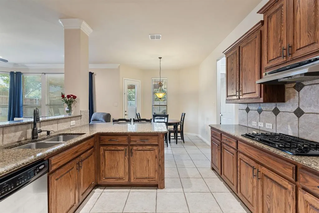 6416 Castle Rock Circle