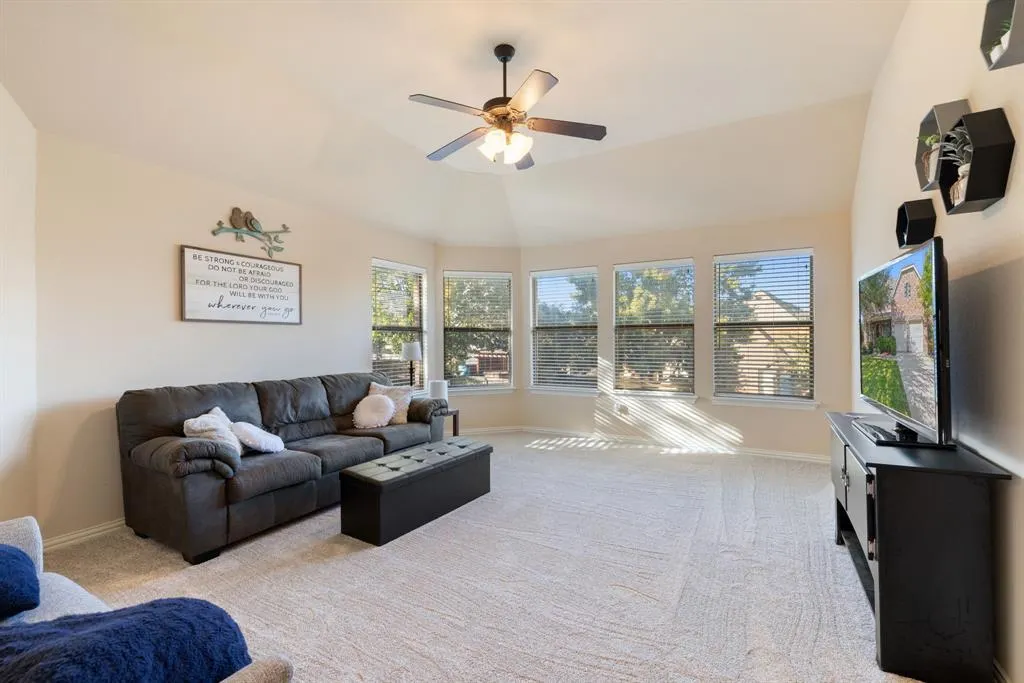 6416 Castle Rock Circle