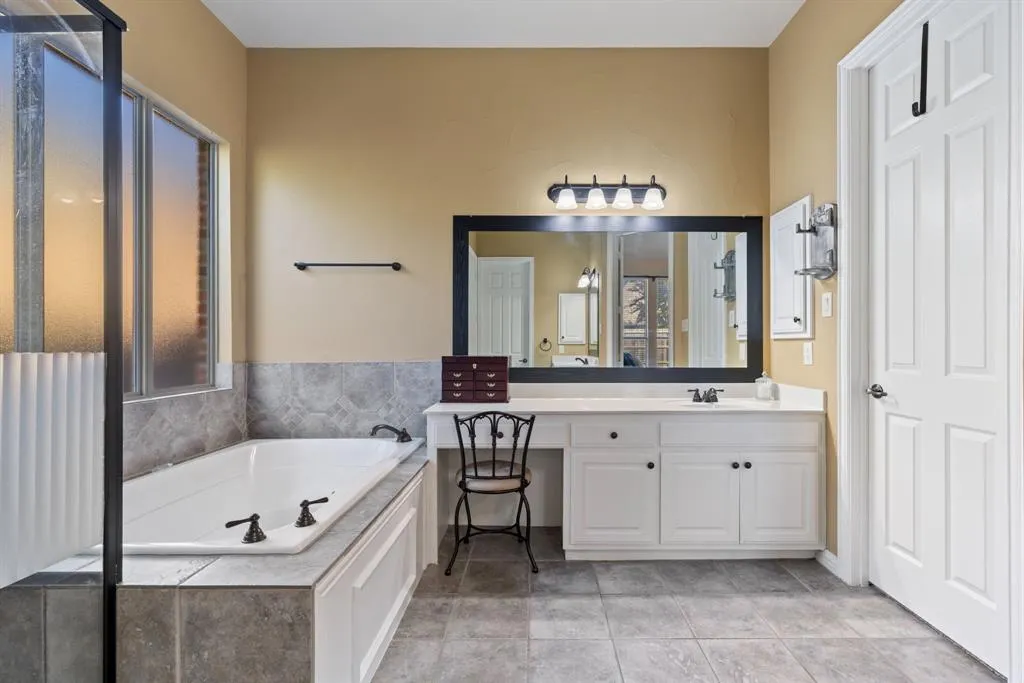 6416 Castle Rock Circle