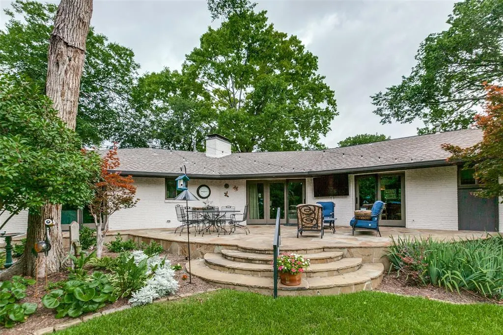 804 Saint Lukes Drive