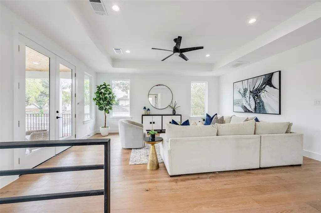 6027 Marquita Avenue