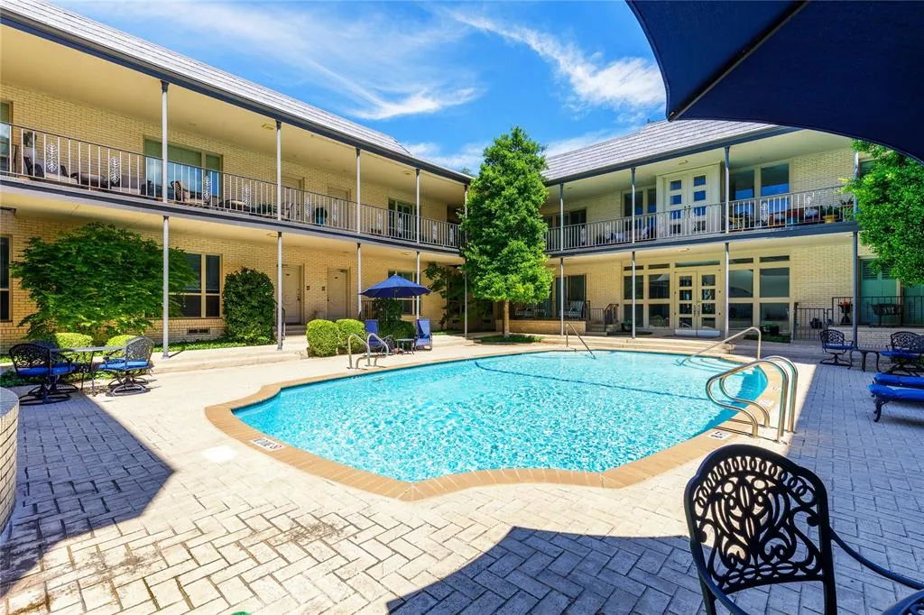 6126 Averill Way, #103W