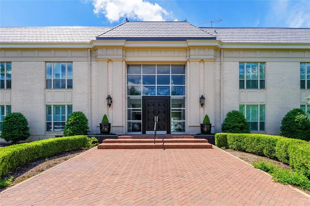 6126 Averill Way, #103W