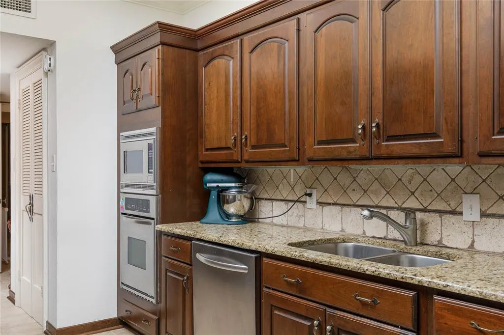 6126 Averill Way, #103W