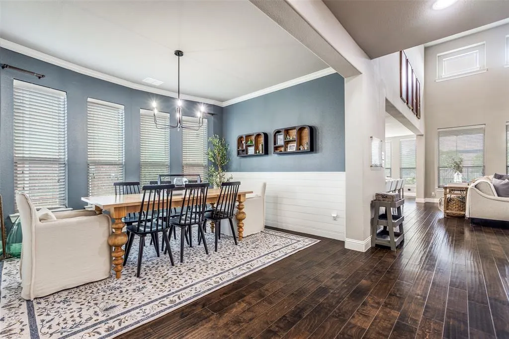 2920 Clearwater Drive