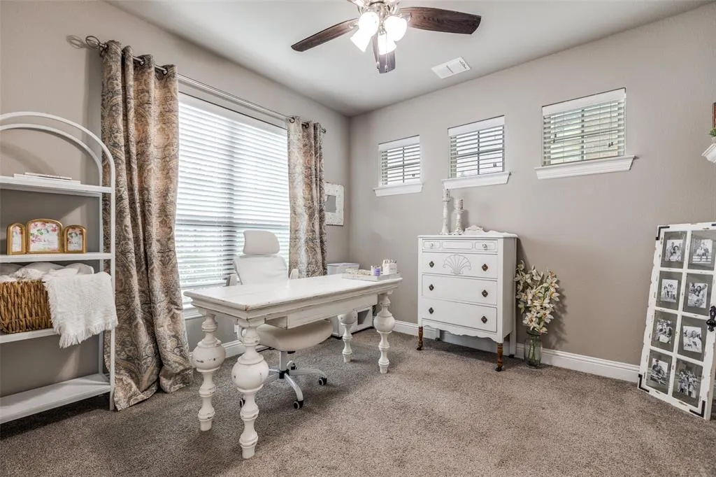 2920 Clearwater Drive