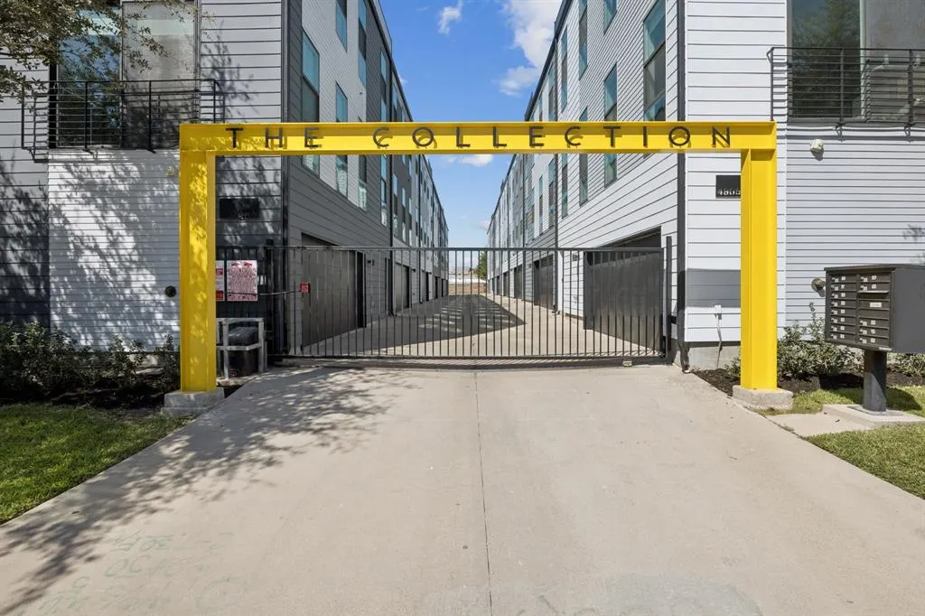 4901 Live Oak Street