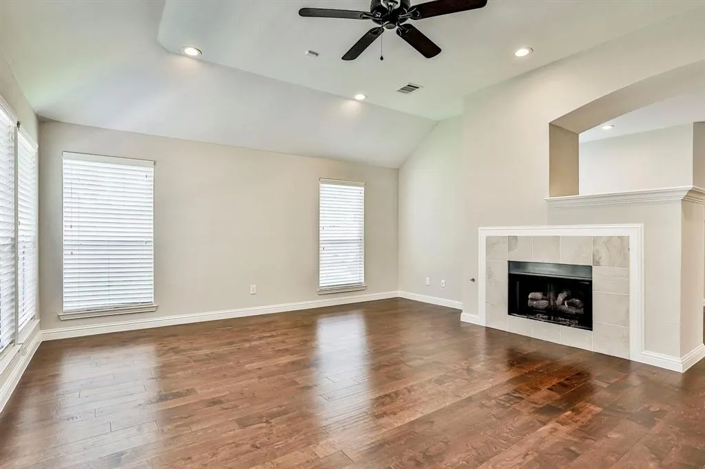 4801 Baton Rouge Boulevard