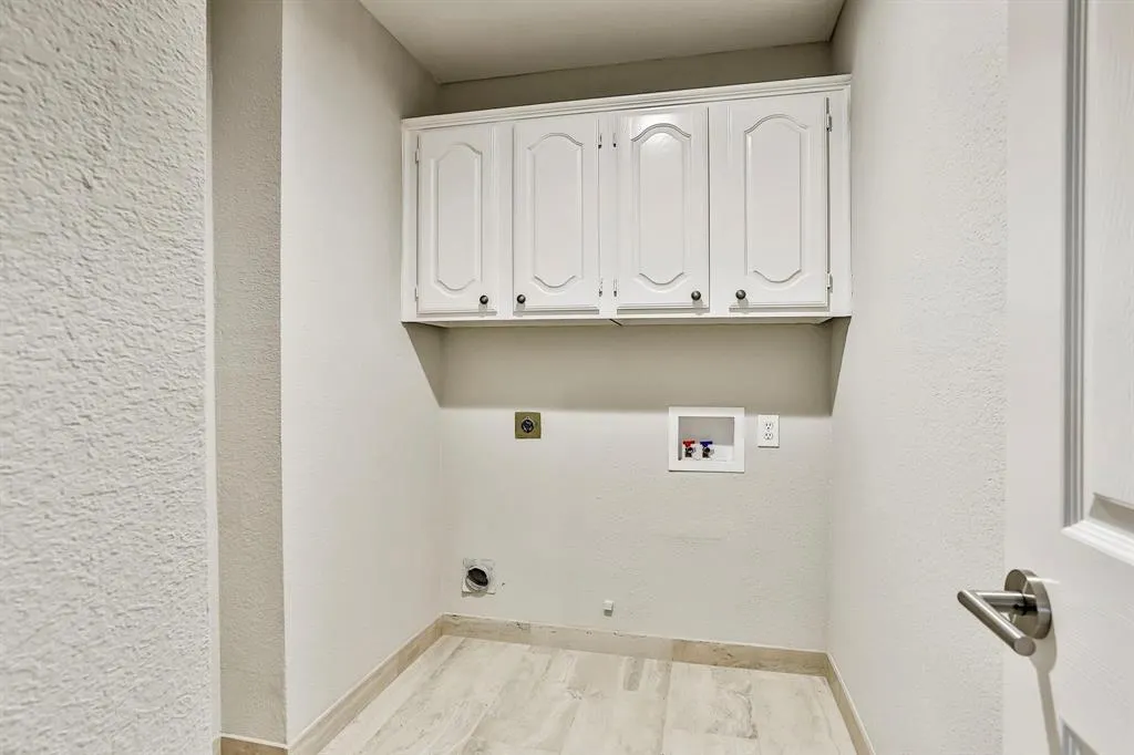 4801 Baton Rouge Boulevard