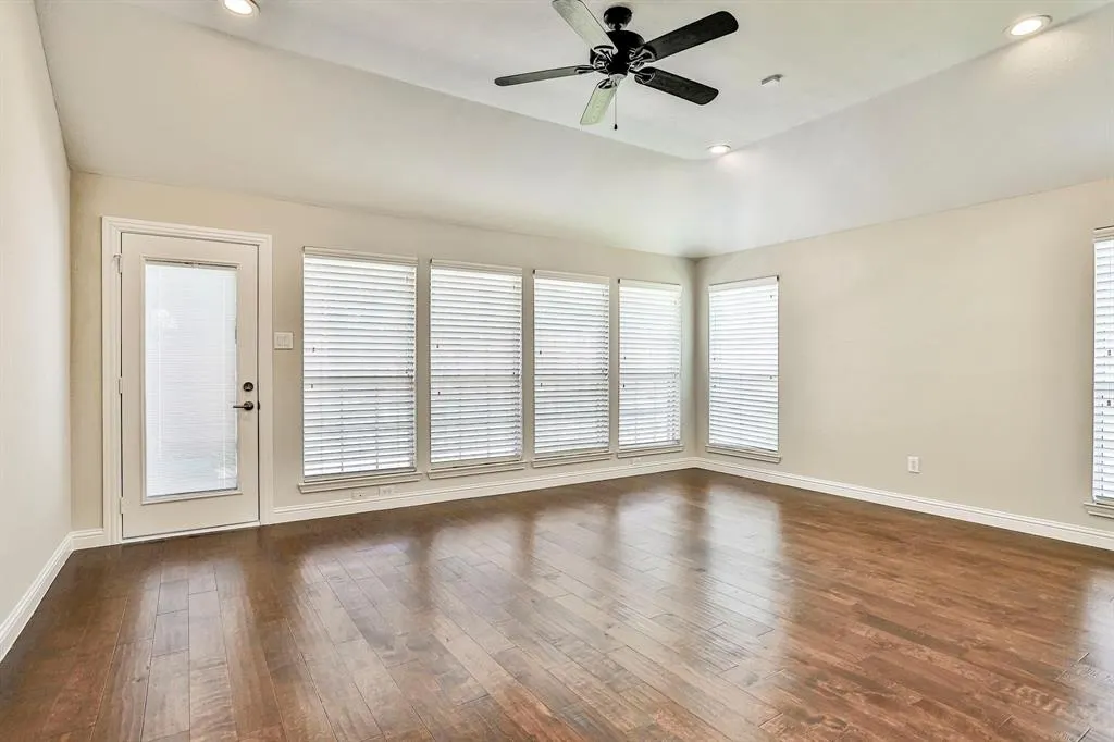 4801 Baton Rouge Boulevard