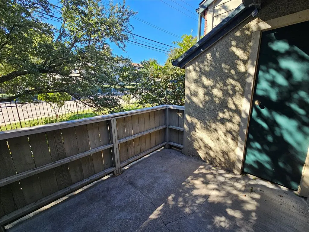 8601 Park Lane, #522