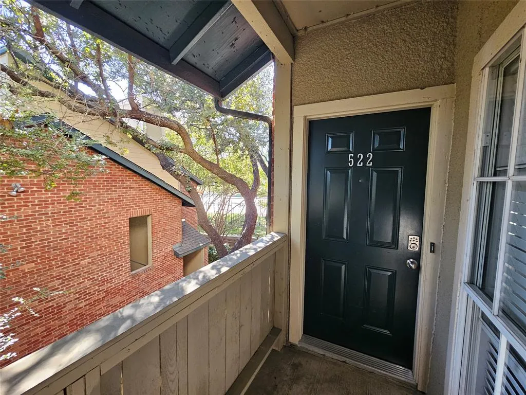 8601 Park Lane, #522