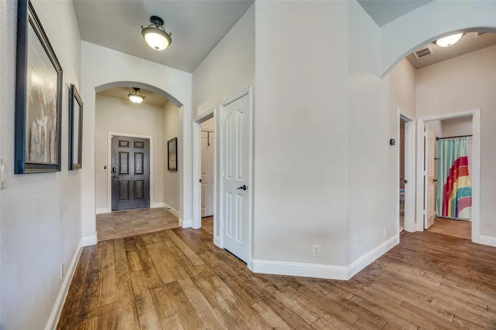 405 Kelvington Drive