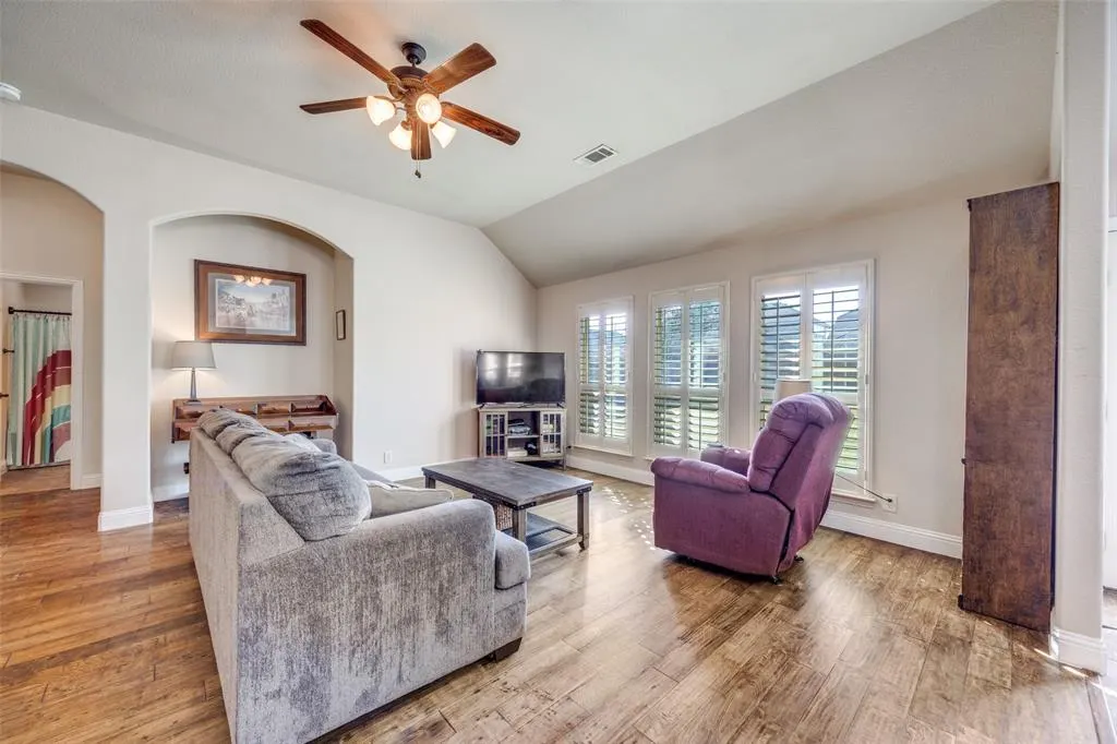 405 Kelvington Drive