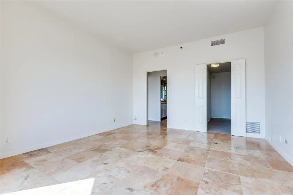 3030 Mckinney Avenue, #1005