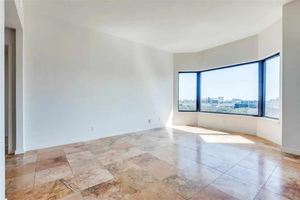 3030 Mckinney Avenue, #1005