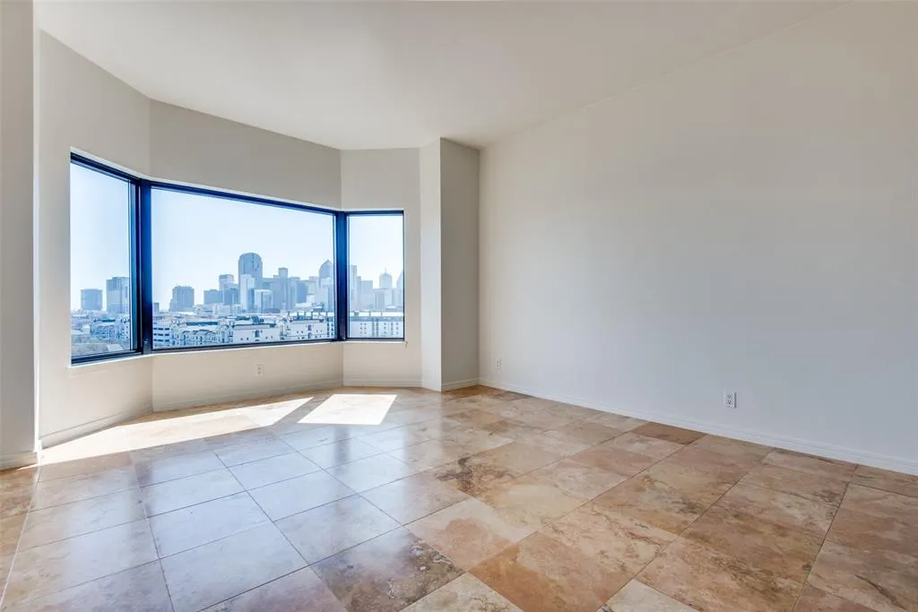 3030 Mckinney Avenue, #1005