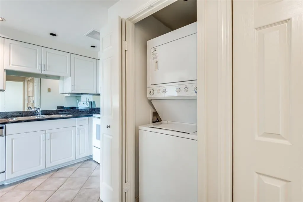 3030 Mckinney Avenue, #1005