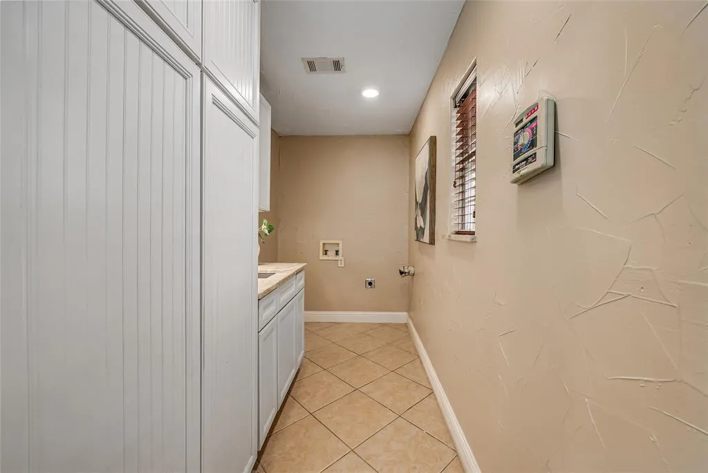 330 N Brighton Avenue