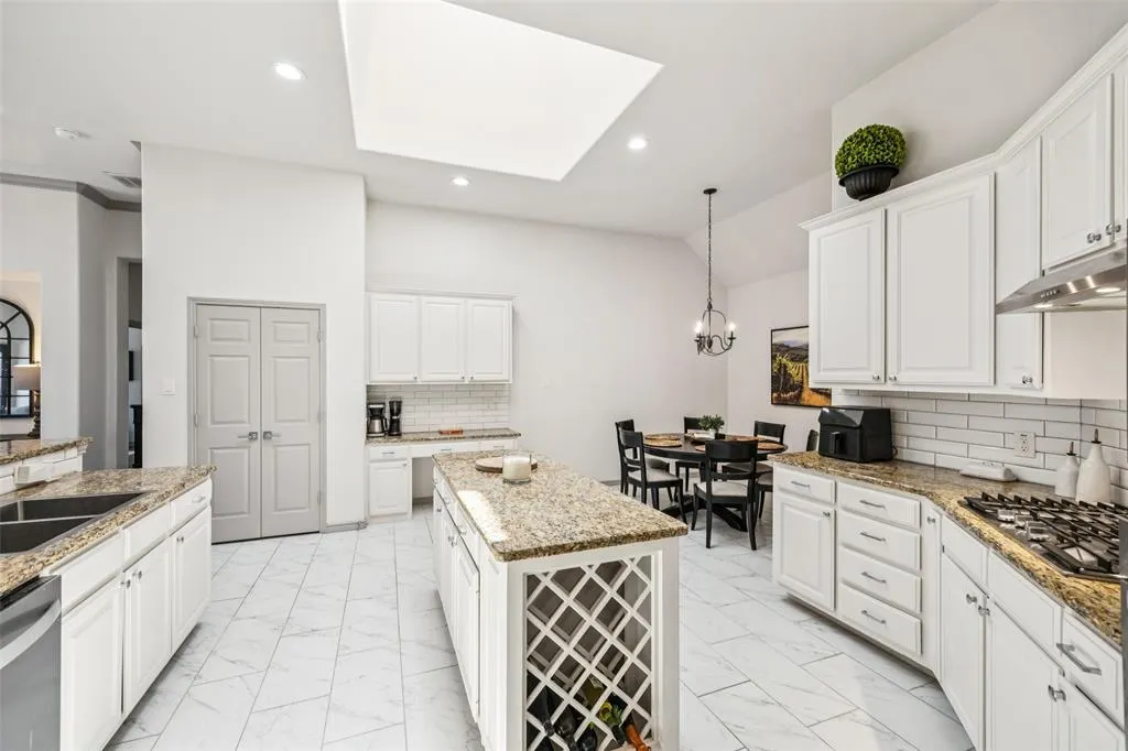 10082 Planters Row Drive