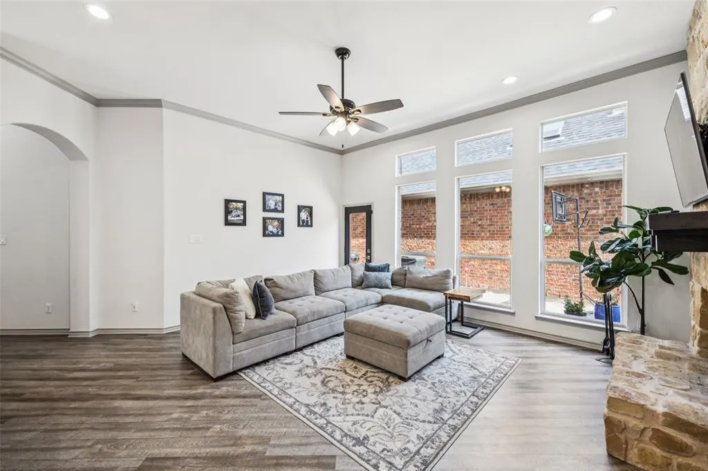 10082 Planters Row Drive