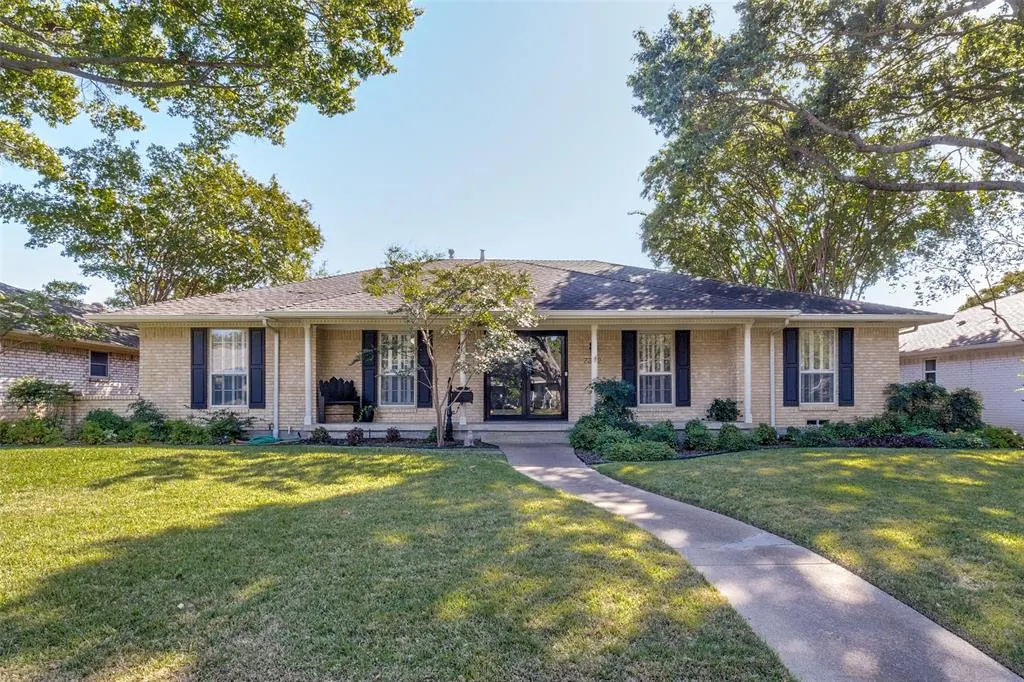 7342 Alto Caro Drive