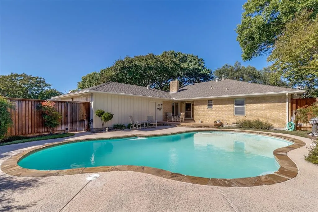 7342 Alto Caro Drive