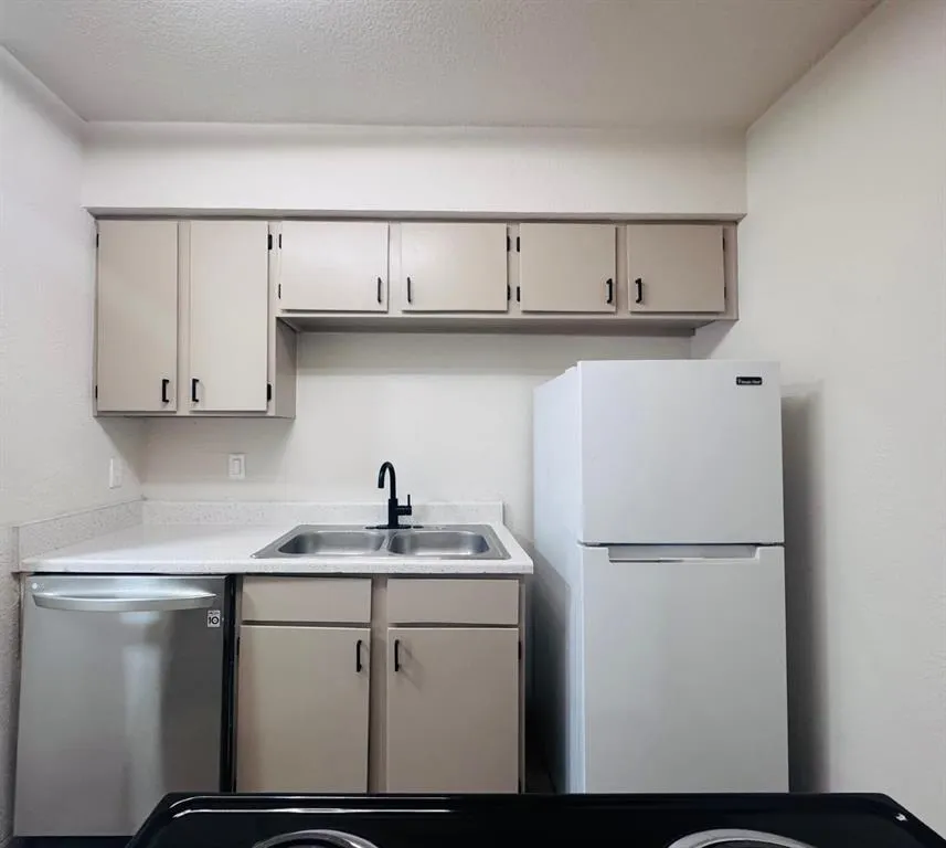 8110 Skillman Street, #2068