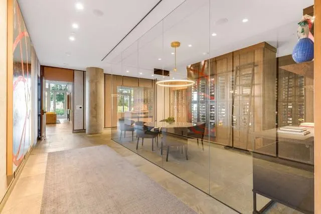 1747 Leonard Street, #903