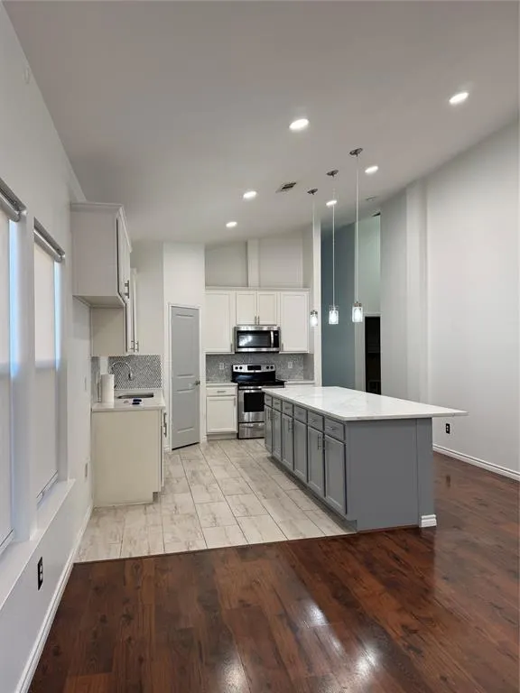 12424 Ocean Spray Drive