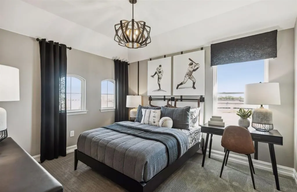 2925 Cliffside Drive