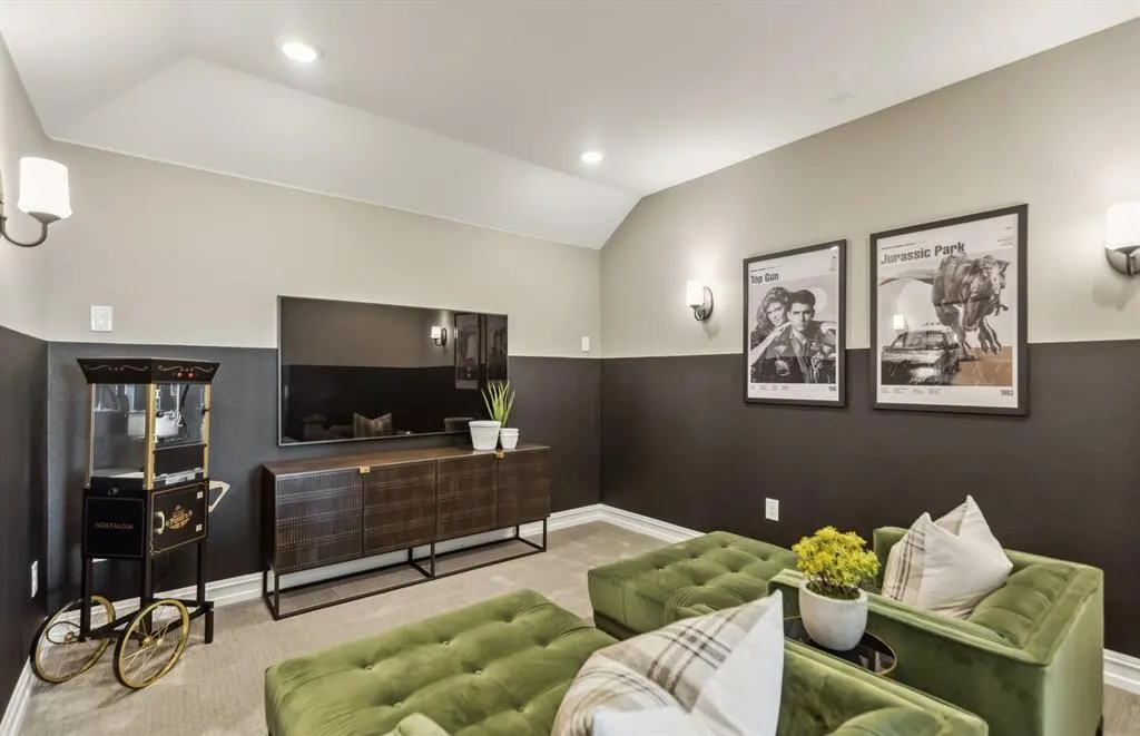 2925 Cliffside Drive