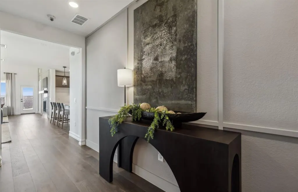 2925 Cliffside Drive