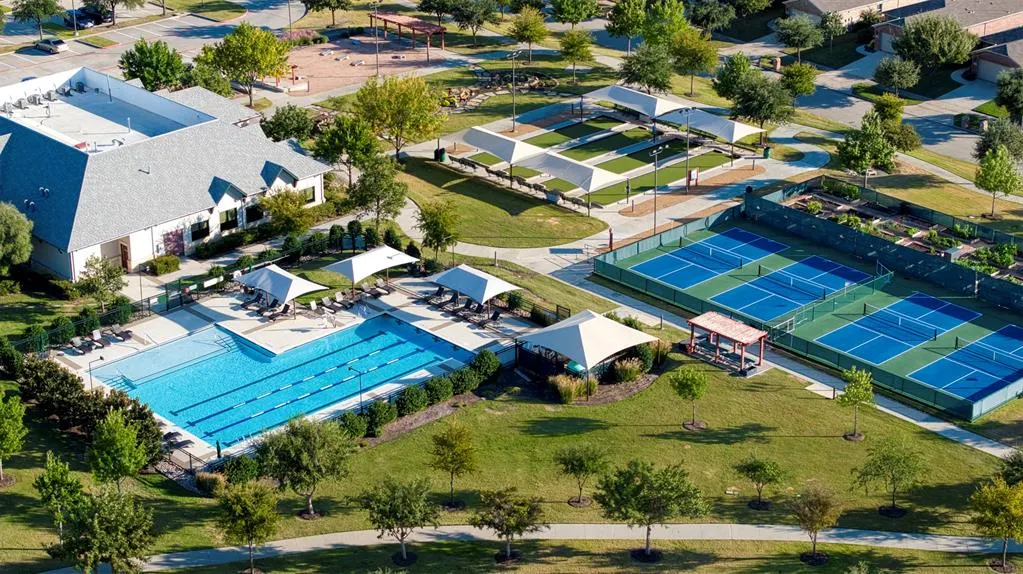 2990 Rolling River Road