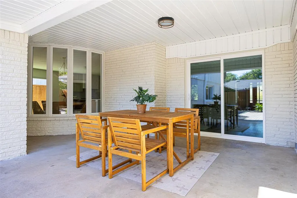 13824 Far Hills Lane