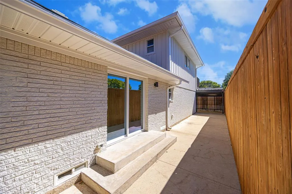 13824 Far Hills Lane