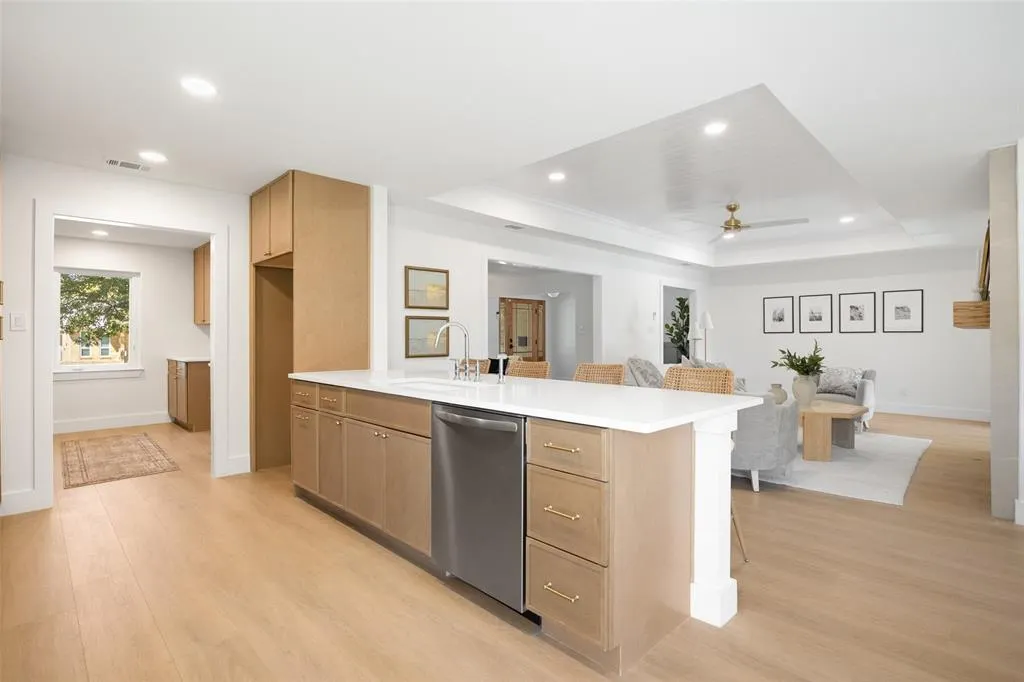 13824 Far Hills Lane