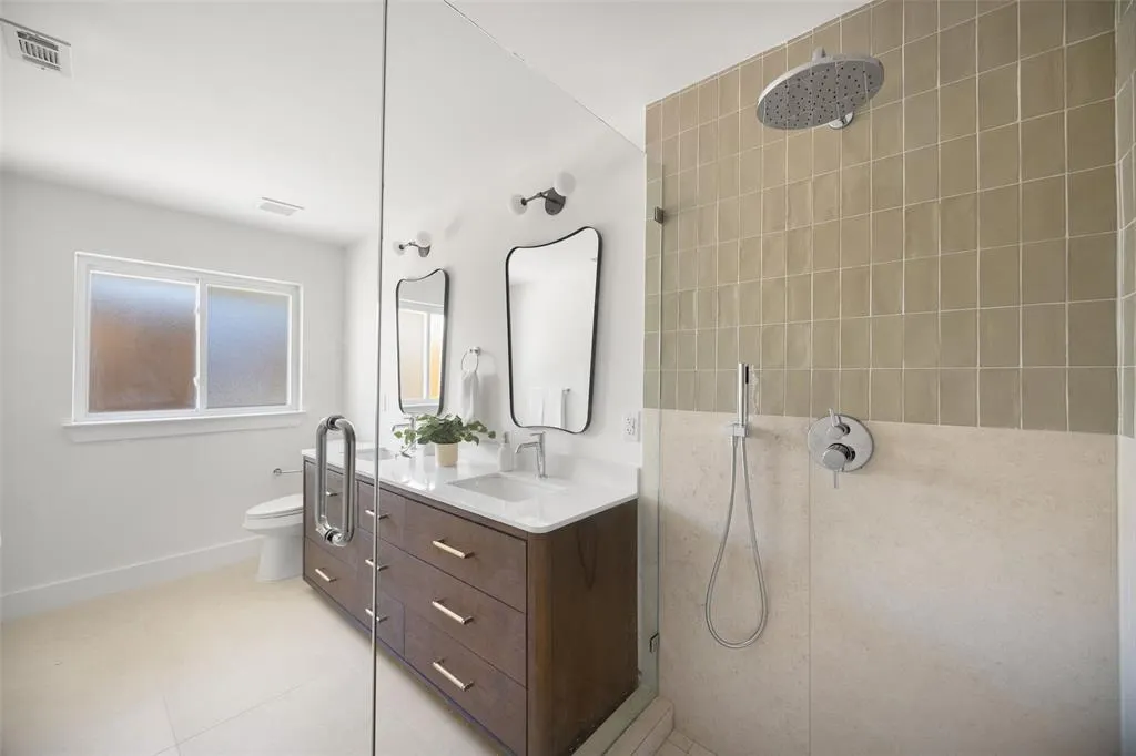 13824 Far Hills Lane