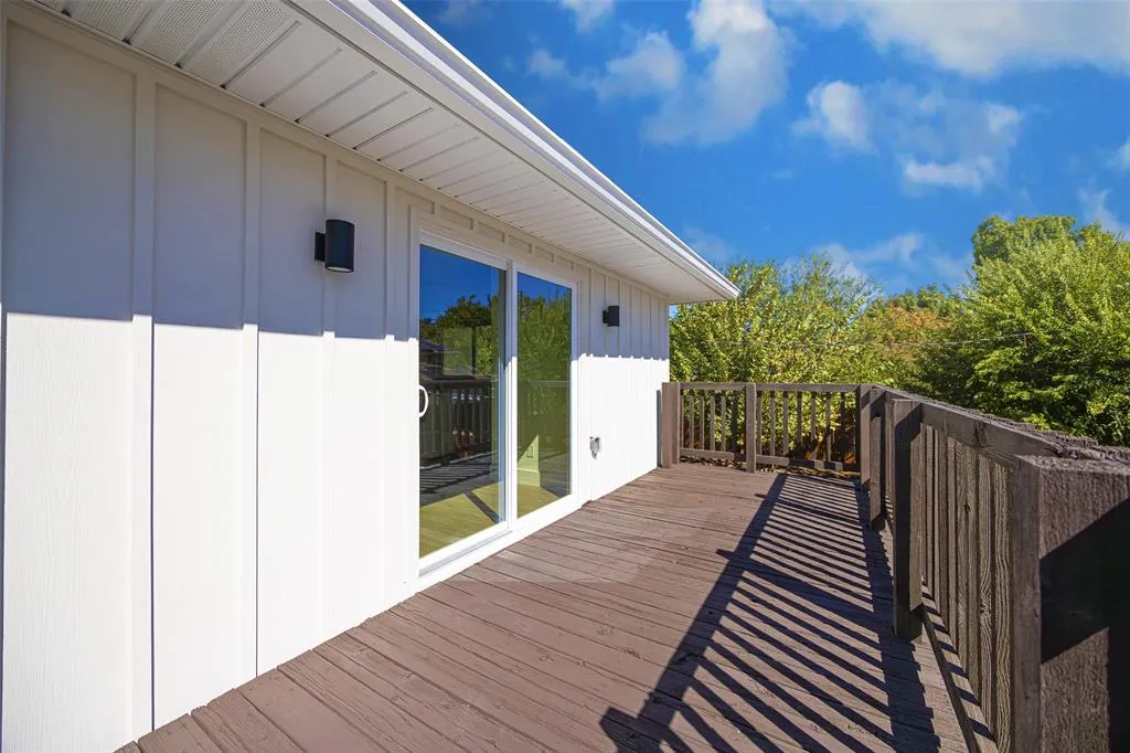 13824 Far Hills Lane