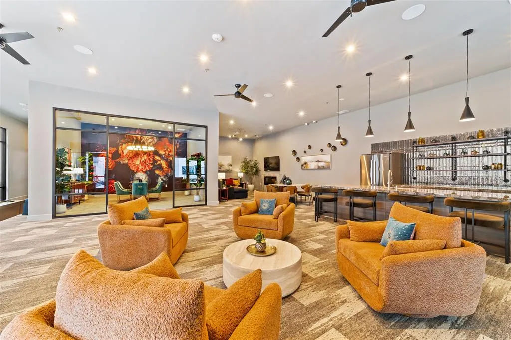 1900 S Ervay Street, #410